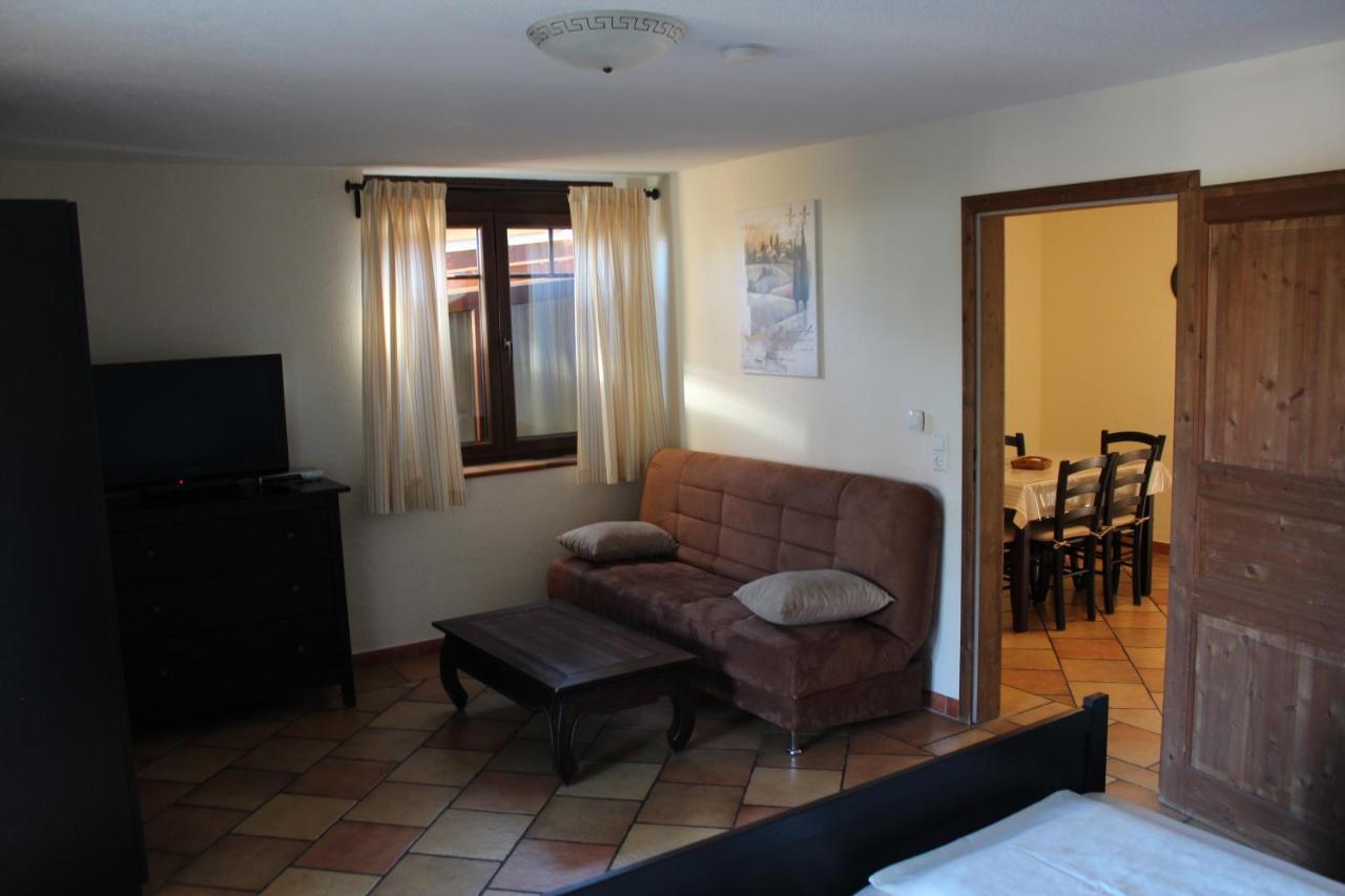 Pension Vanii, Apartments Rust Luaran gambar